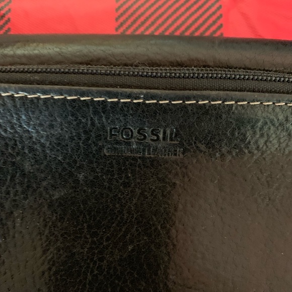 Black Fossil Wallet - Picture 3 of 8
